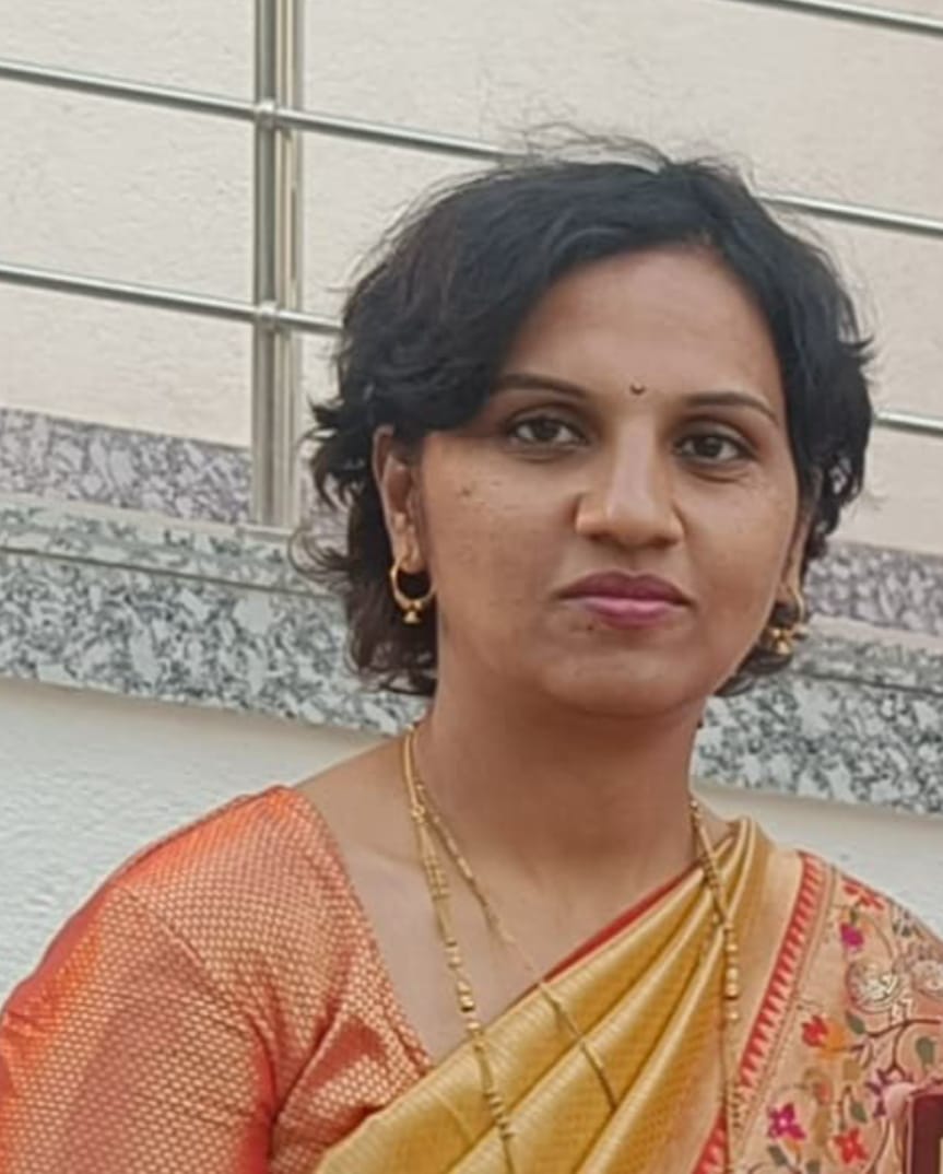 डॉ. वर्षा फडोळ